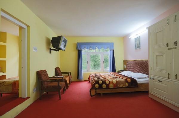 Hotel Mohan Palace Manali  Ngoại thất bức ảnh