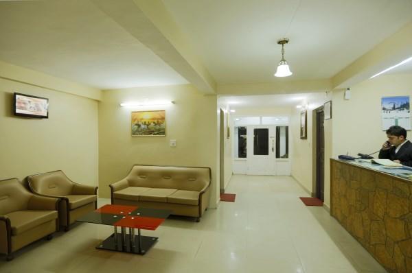 Hotel Mohan Palace Manali  Ngoại thất bức ảnh